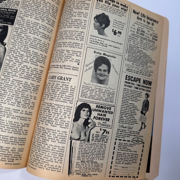 Vintage 1970 Movie Mirror Magazine • Liz Taylor Drama • Hollywood Gossip Gold - Picture 11 of 13